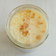 Load image into Gallery viewer, Oatmeal & Honey Candle