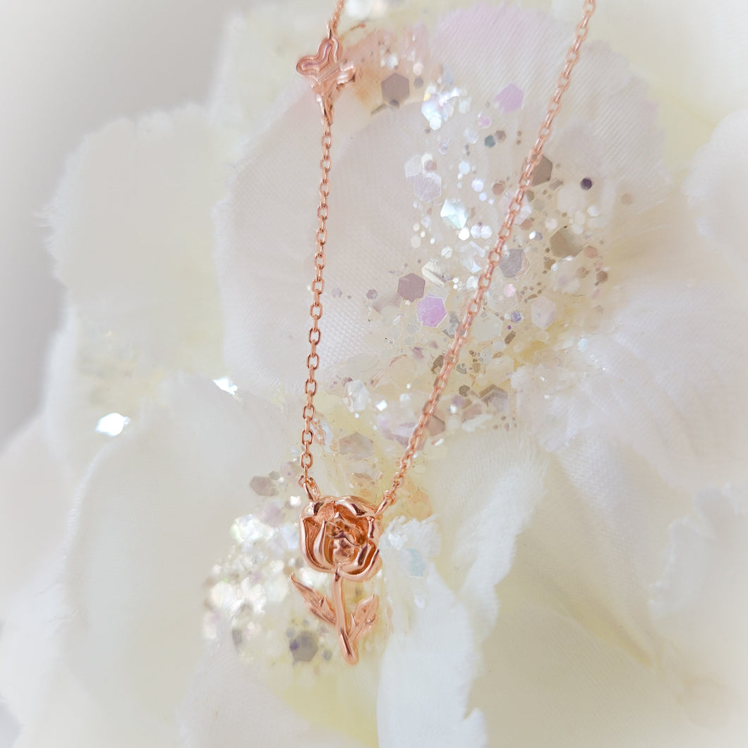 Wonderland Flower and Bread and Butterfly Necklace