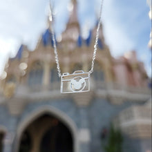 Load image into Gallery viewer, Snap  the Magic Necklace
